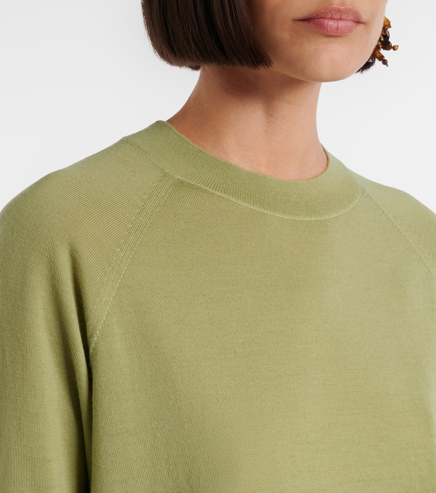 Wool sweater