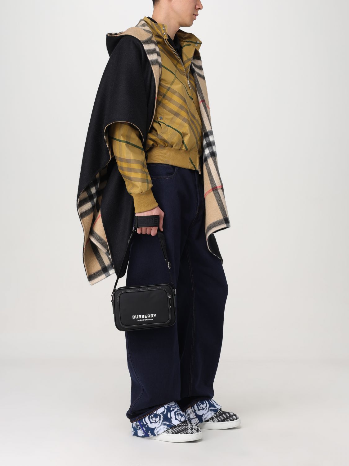 Coat Men color Yellow