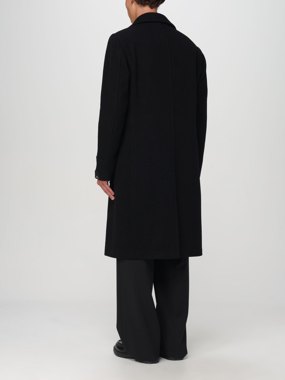 Coat Men color Black