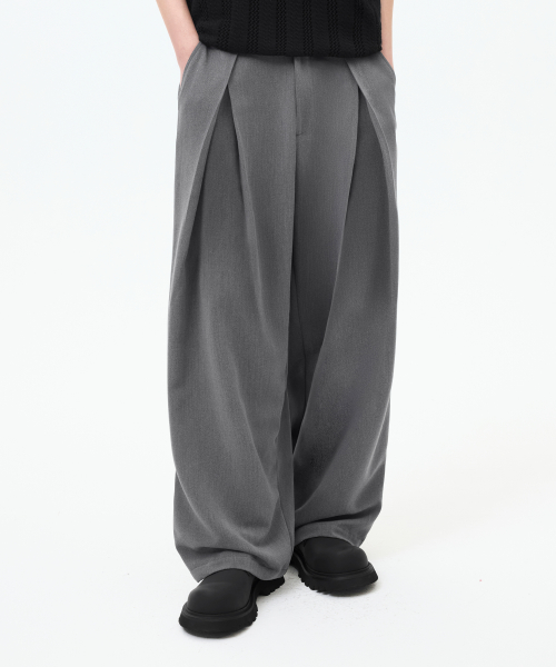 Front V-Tuck Wide Slacks