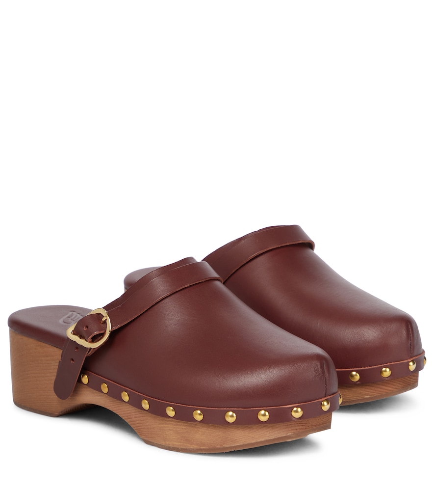 Classic Closed leather clogs