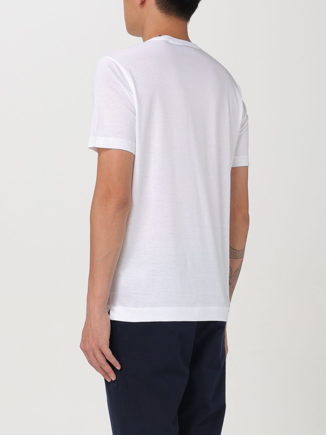 T-Shirt Men color White
