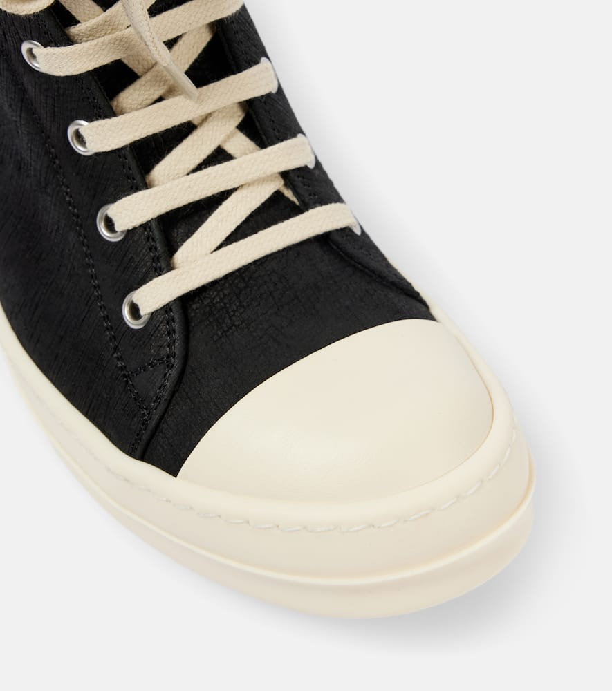 Sneaks high-top canvas sneakers