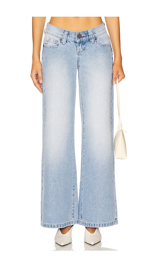 Abrand 00 Wide Jeans in Blue.  34. Also in 23, 24, 25, 26, 27, 28, 29, 30, 31