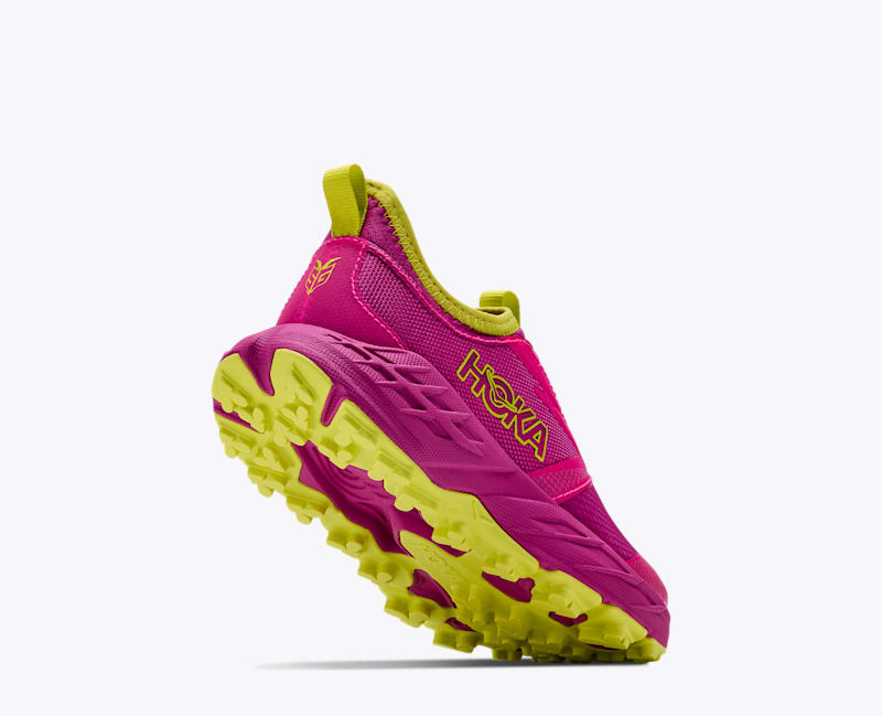 HOKA Speedgoat 7 Shoes in Fuchsia/Fuchsia