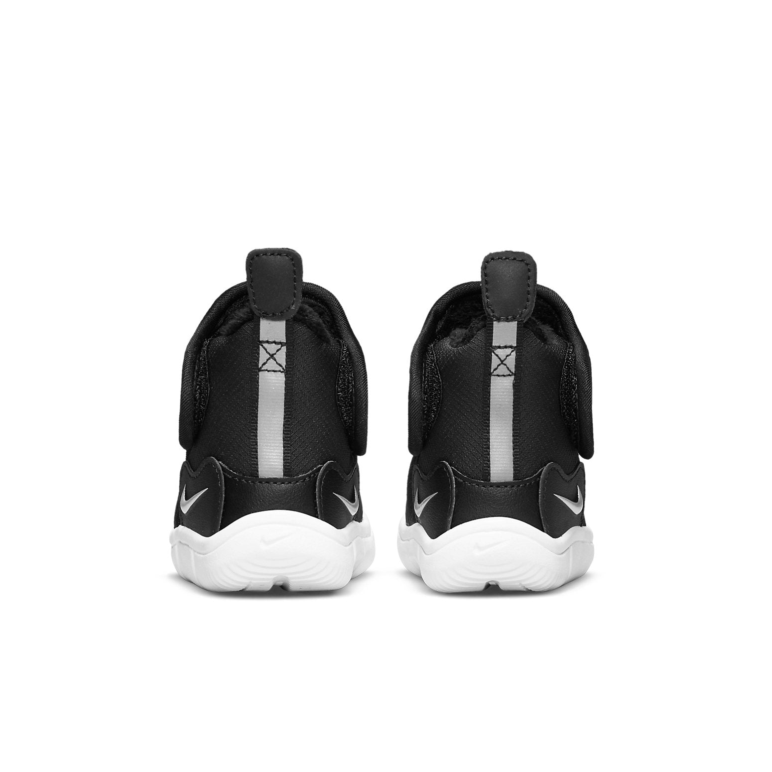 Novice Boot 'Black White'
