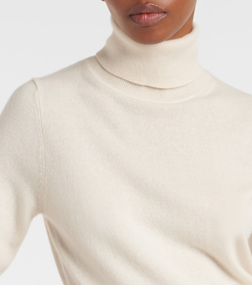 Cashmere turtleneck sweater