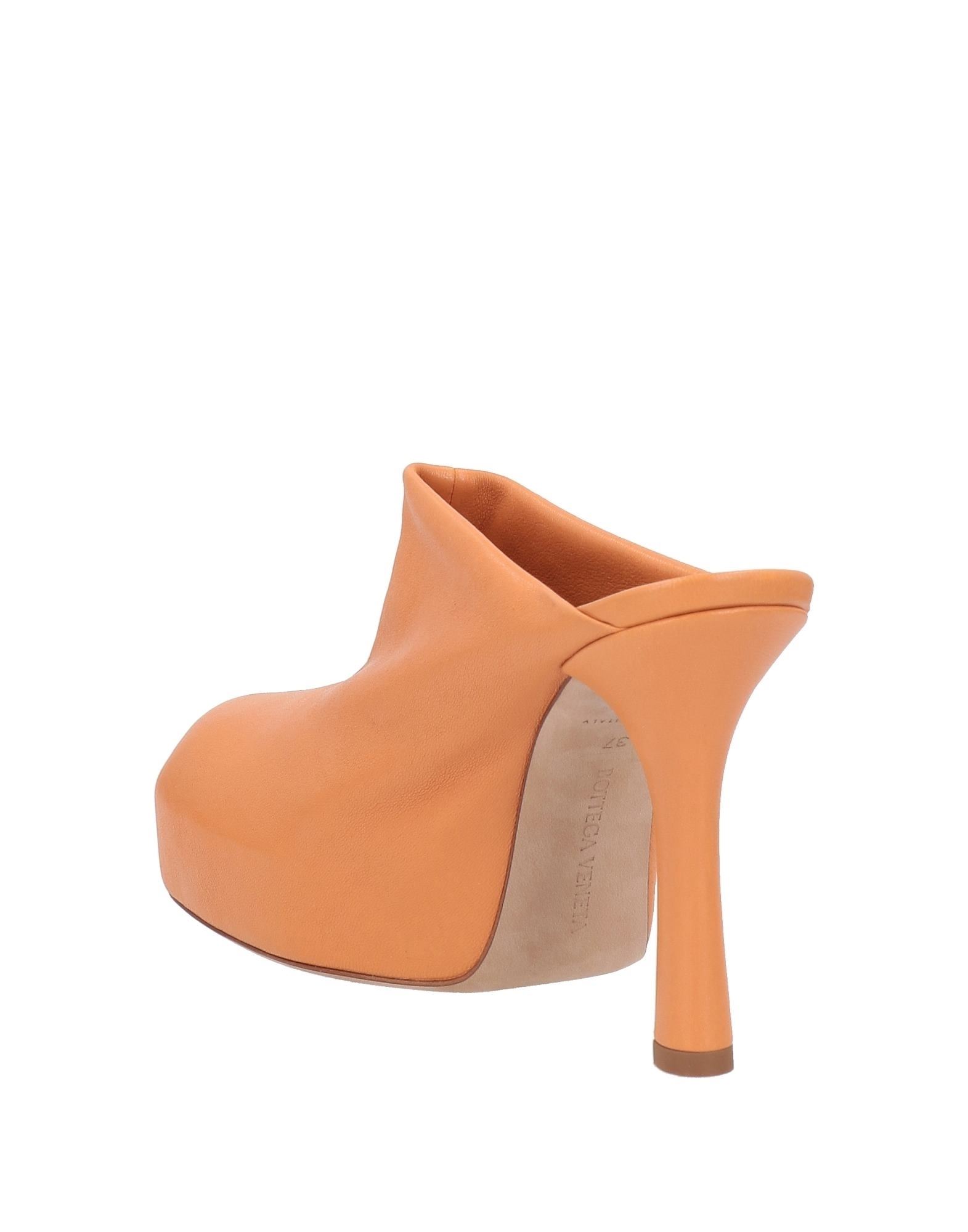 Mules & Clogs 