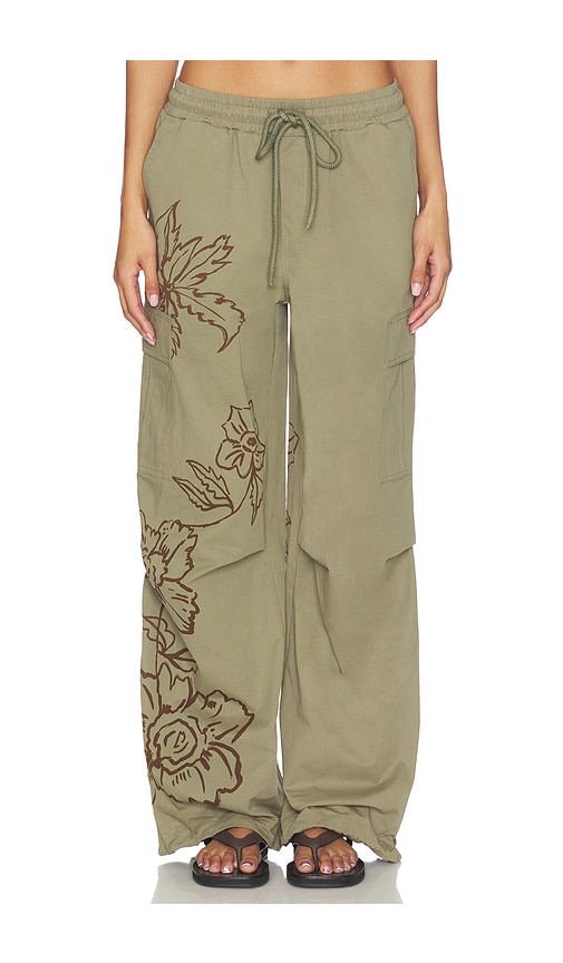 Juliet Johnstone Cotton Parachute Pant in Olive. - S also in XS