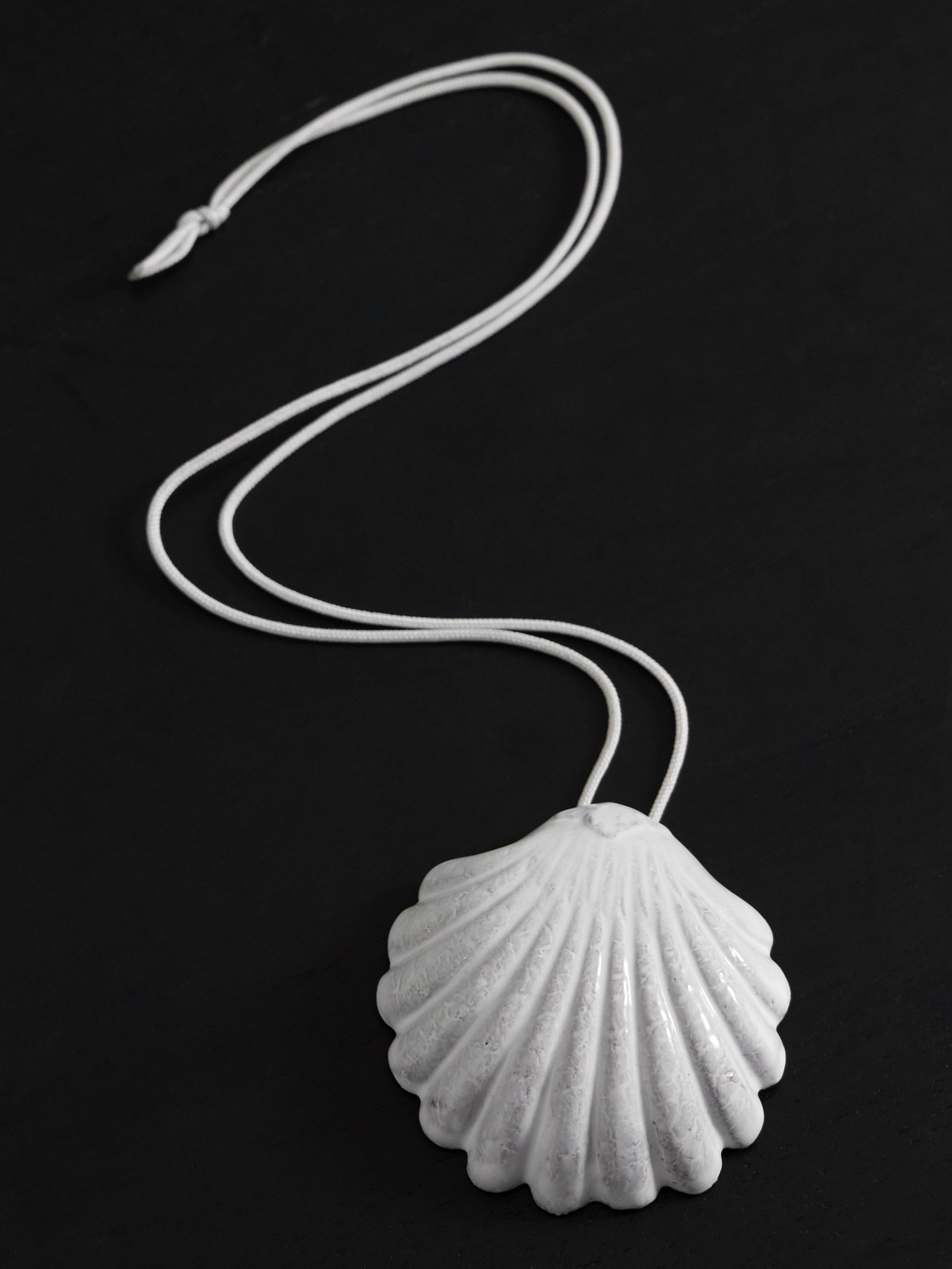 Venus Ceramic And Cord Necklace - White