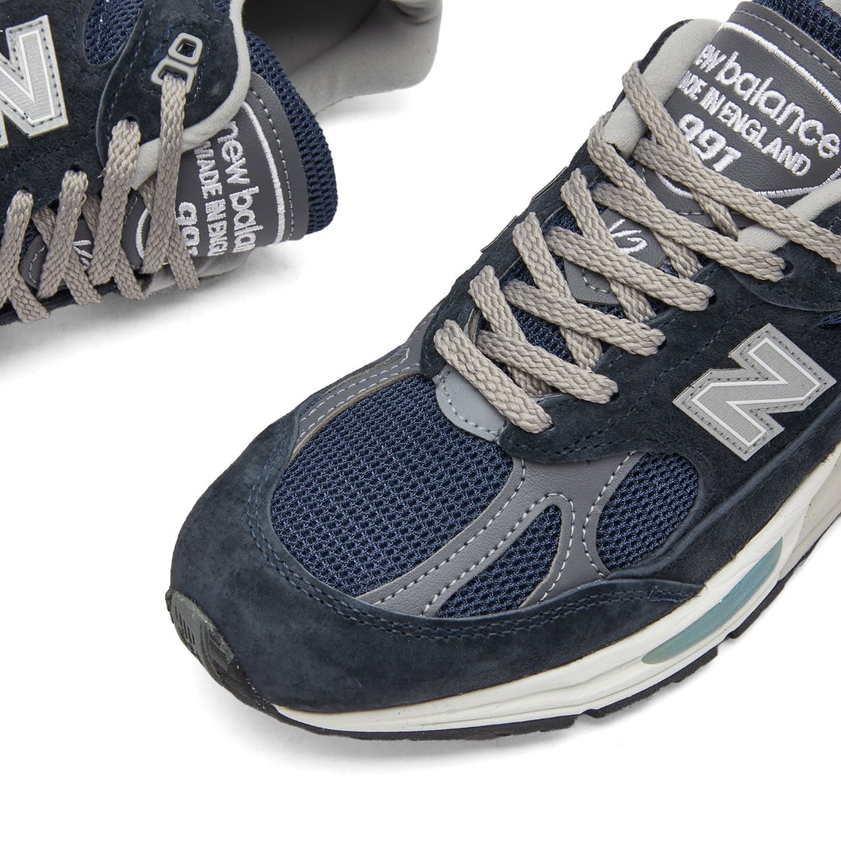 U991NV2 - Made in UK Sneakers in Dark Navy