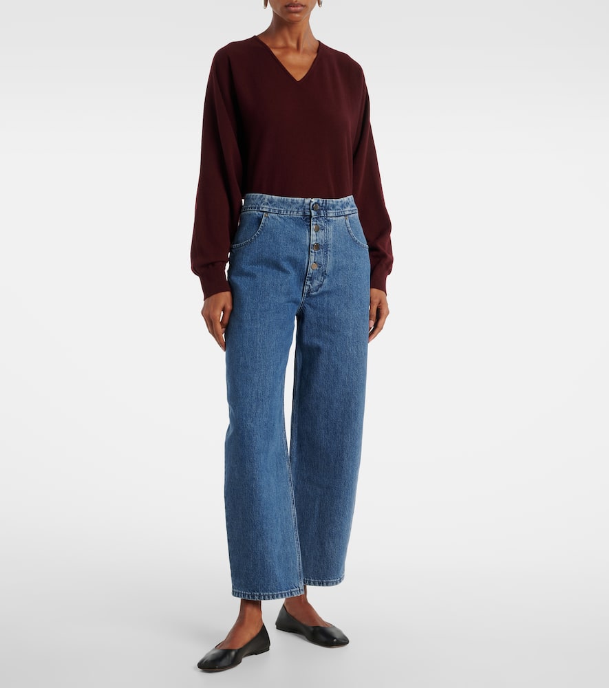 Barrel-leg jeans