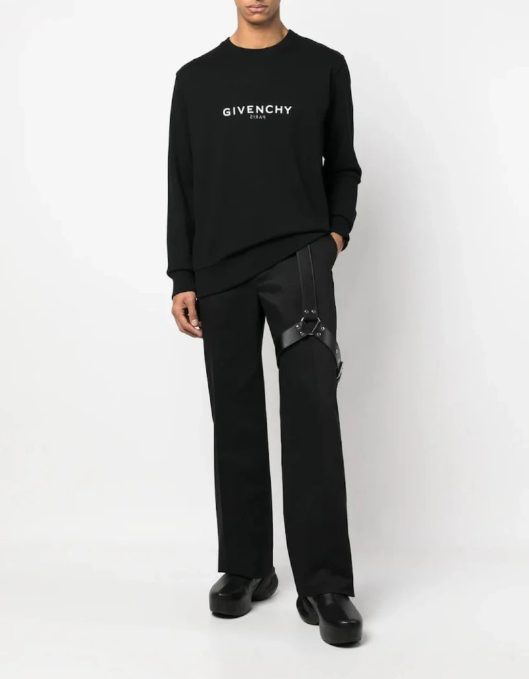 Men's Givenchy Reverse Paris Slim fit Sweatshirt in Black