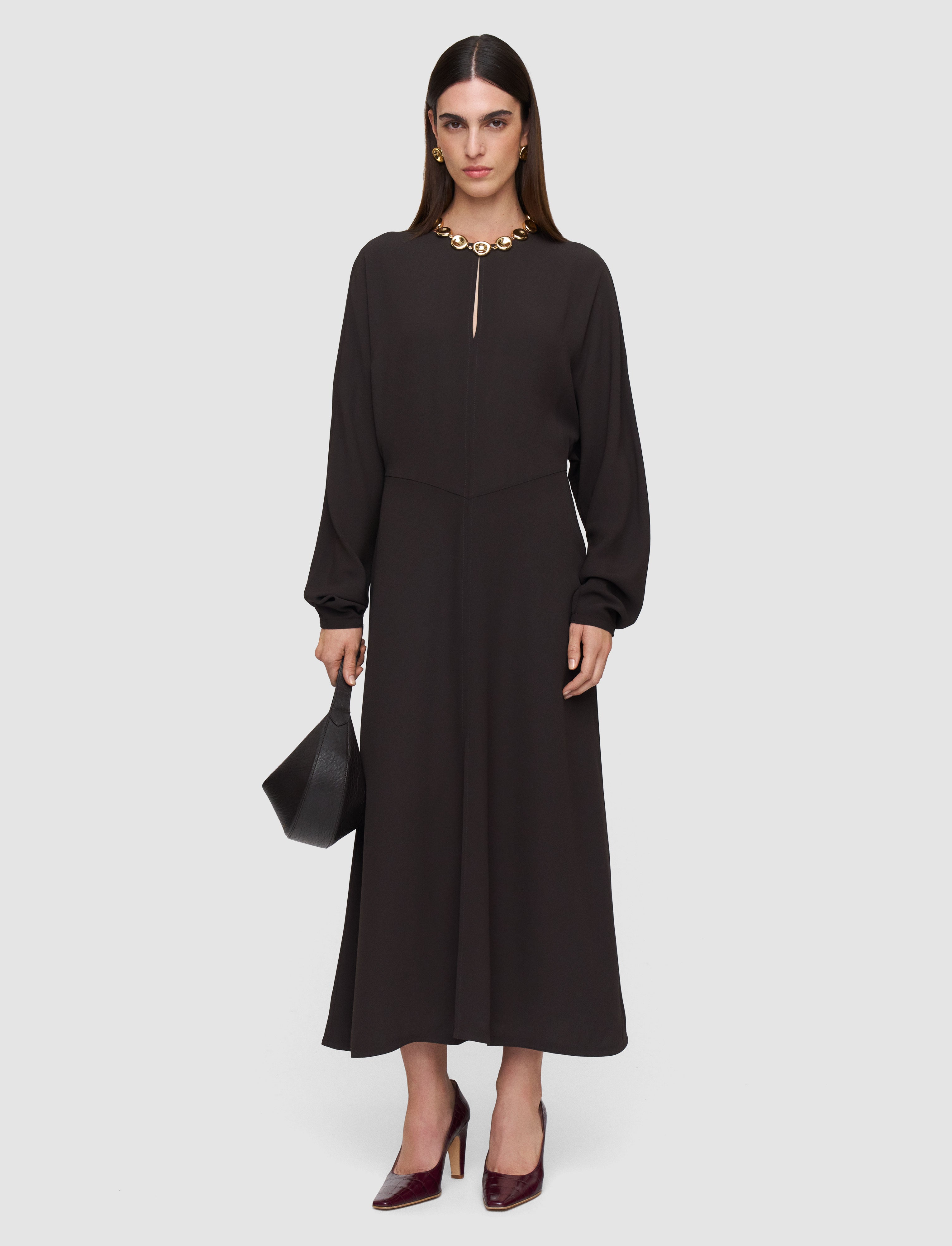 Hills Crepe Dress - Regular / 44