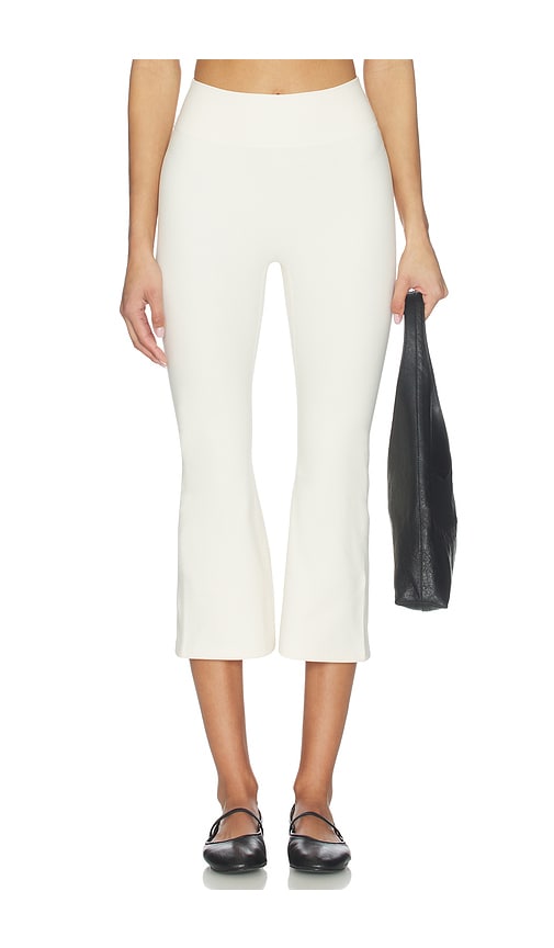 437 The Perfect Capri Pants in Cream. - XS also in