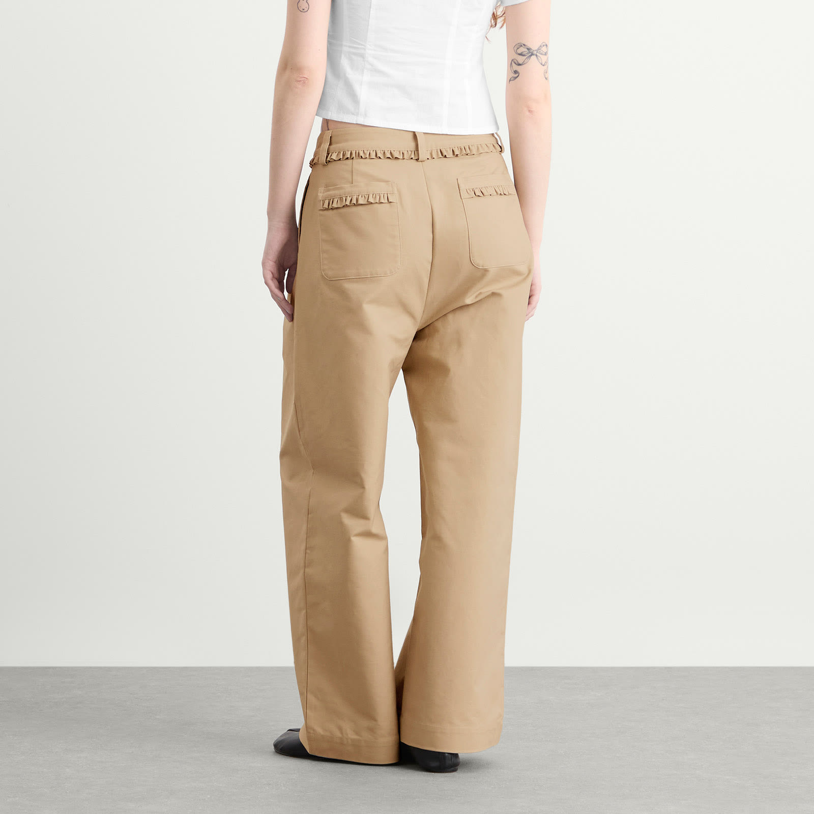 Women's Pleat Cotton Trousers in Fawn