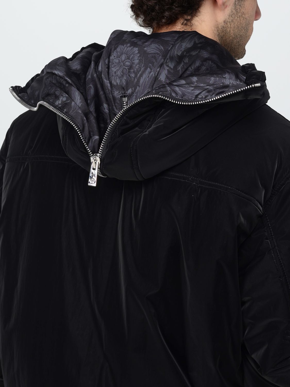 Coat Men color Black