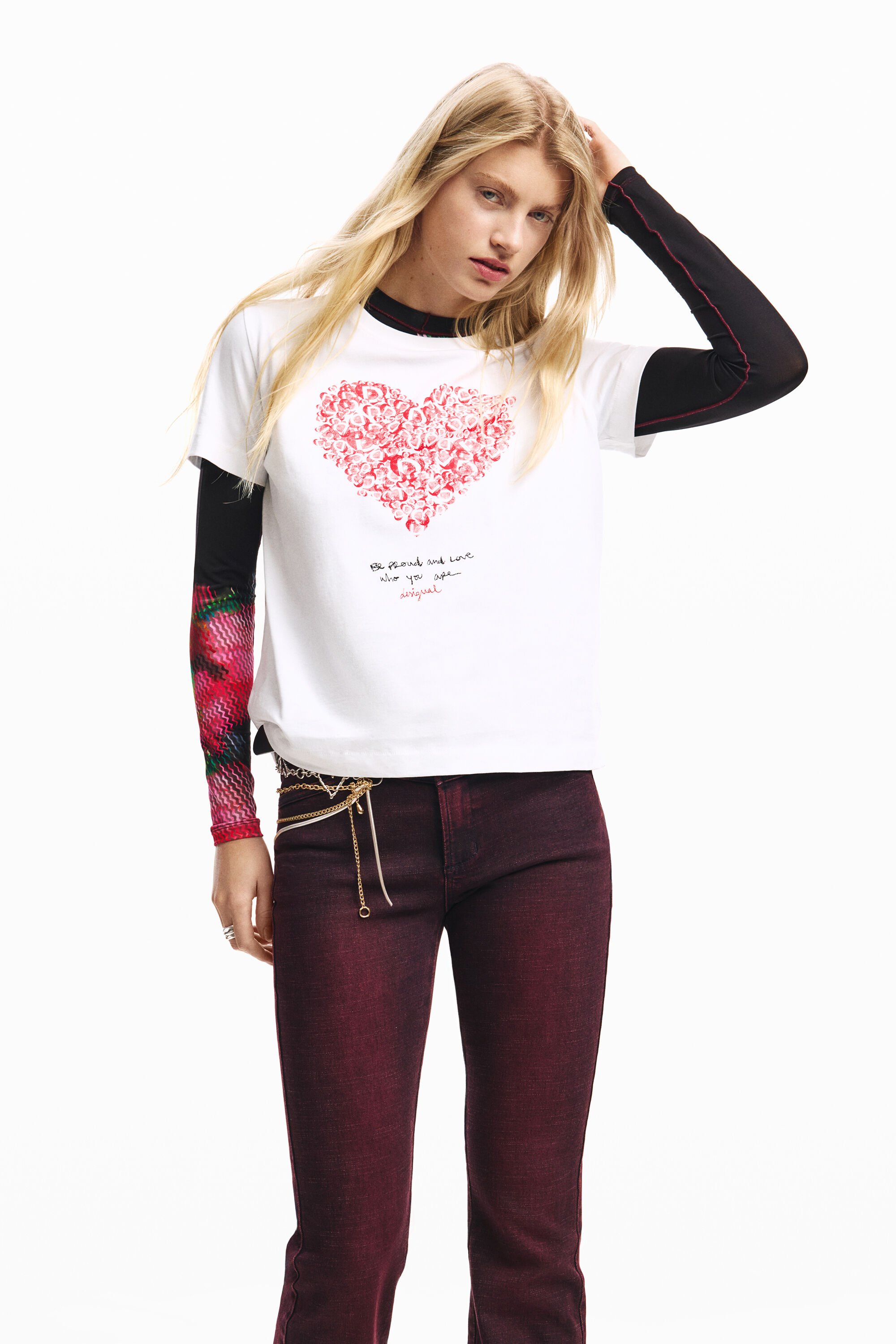 Short-sleeve heart T-shirt