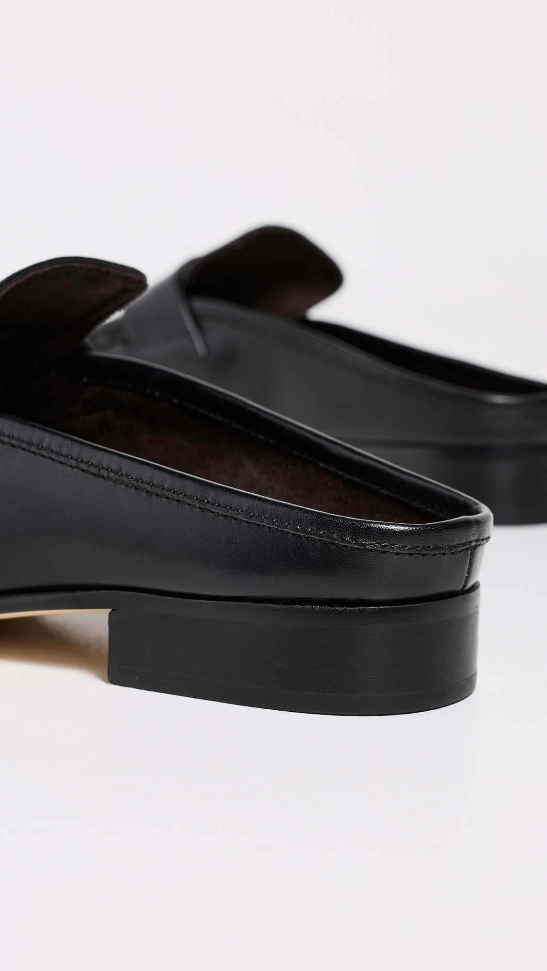 Glacier Loafer Mules Black Venice