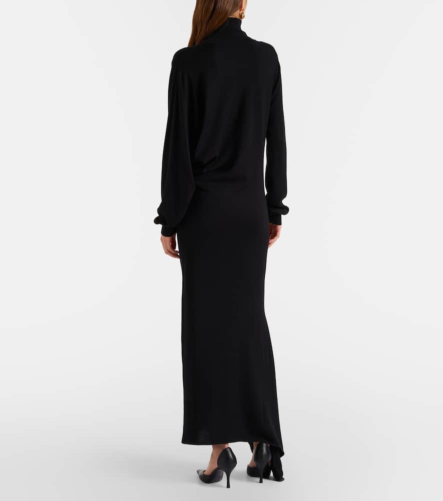 Knitted wool gown
