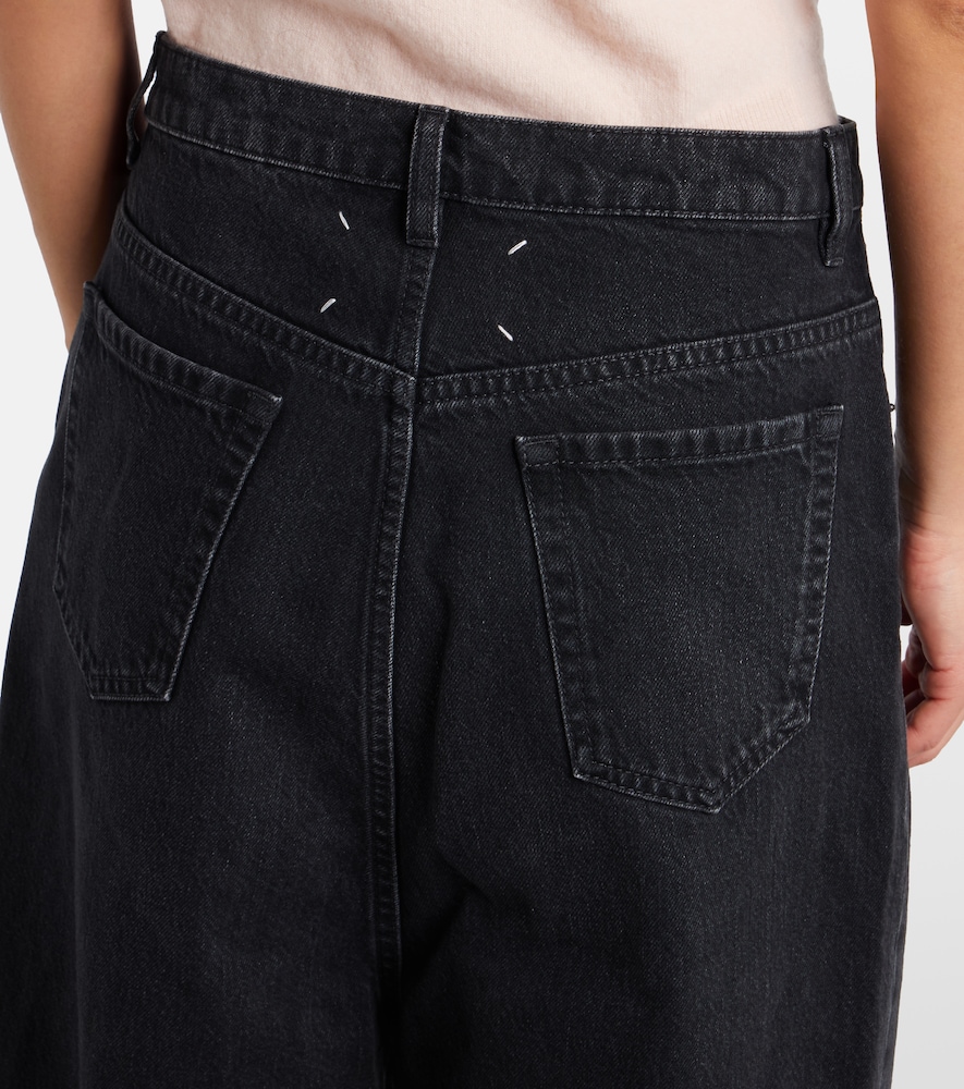 Wide-leg jeans