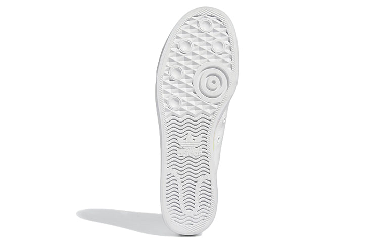 Nizza Trefoil 'White Vivid Red'