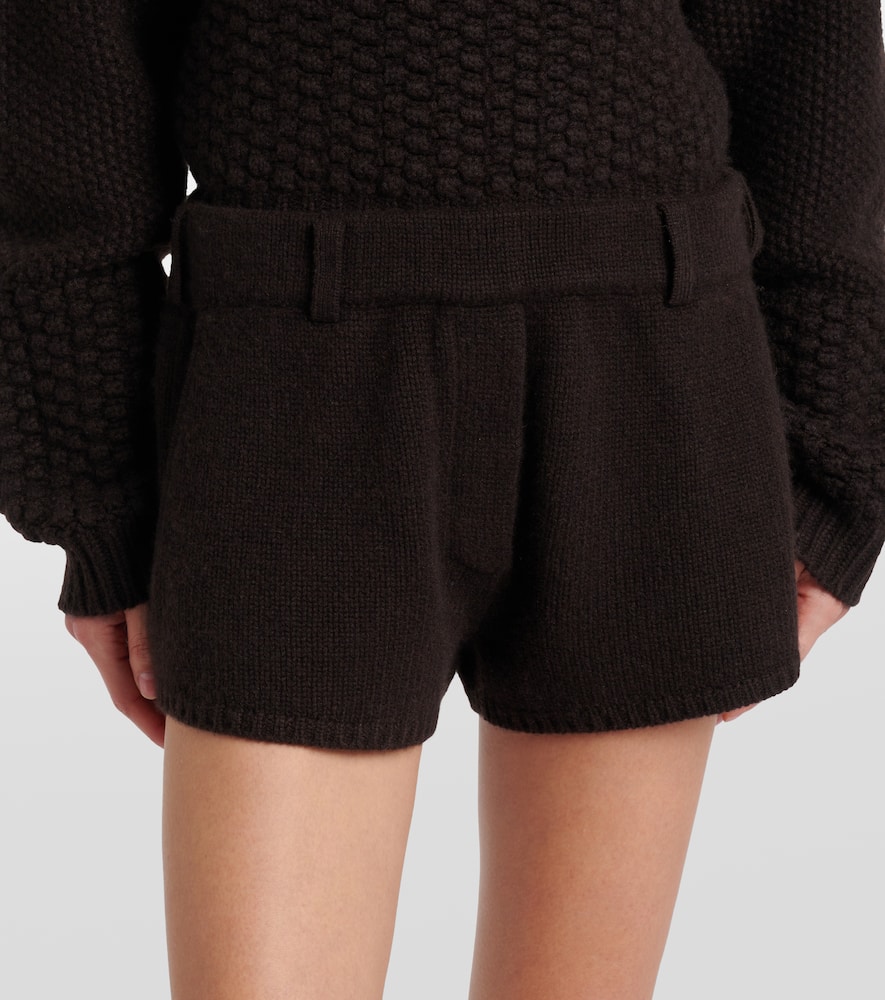 Low-rise cashmere shorts