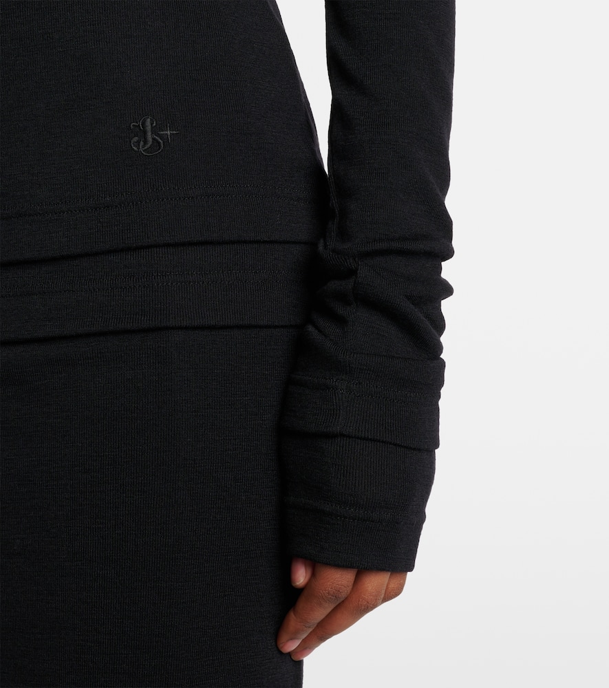 Set of 2 wool tops