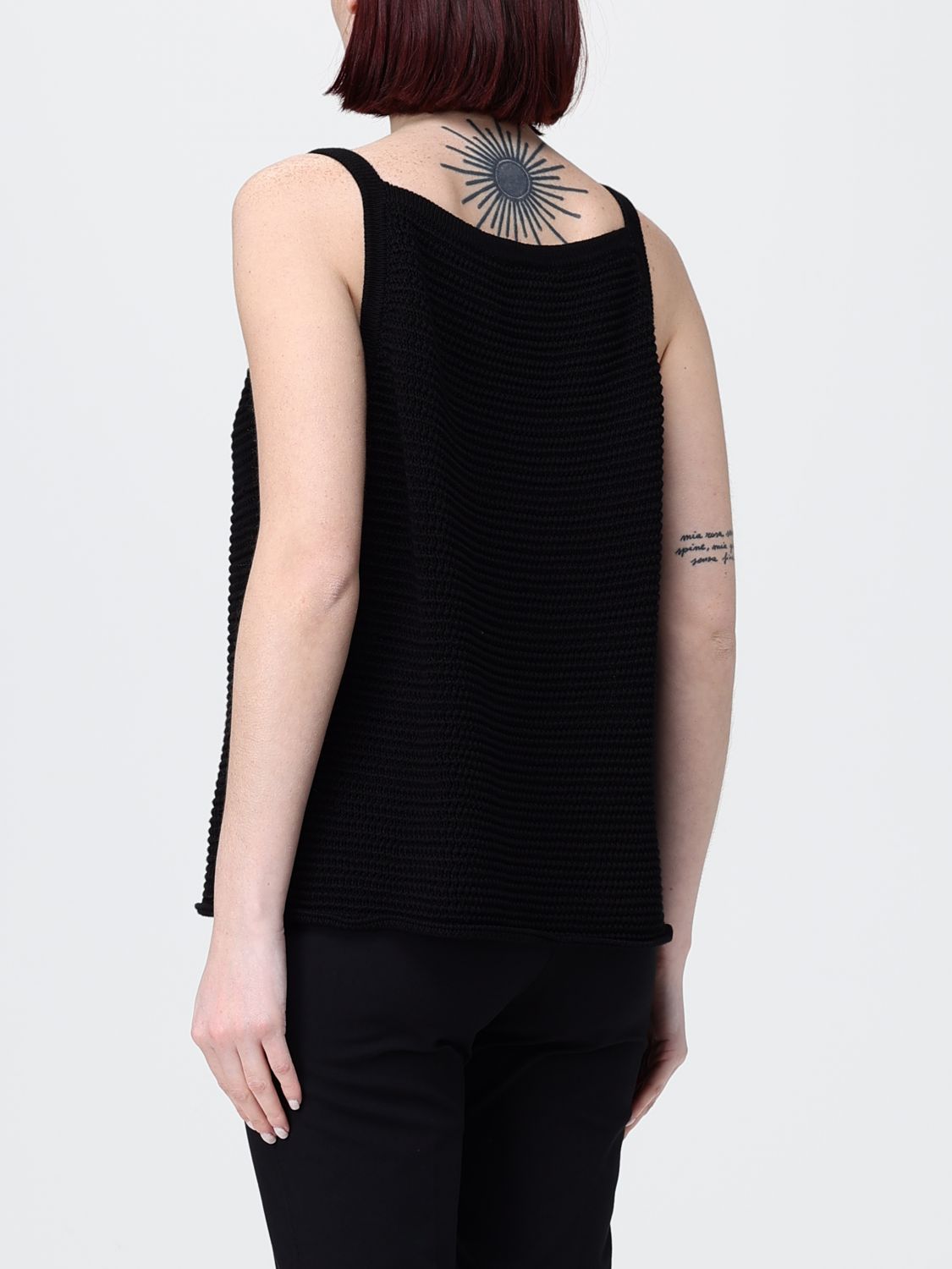 T-Shirt Woman color Black