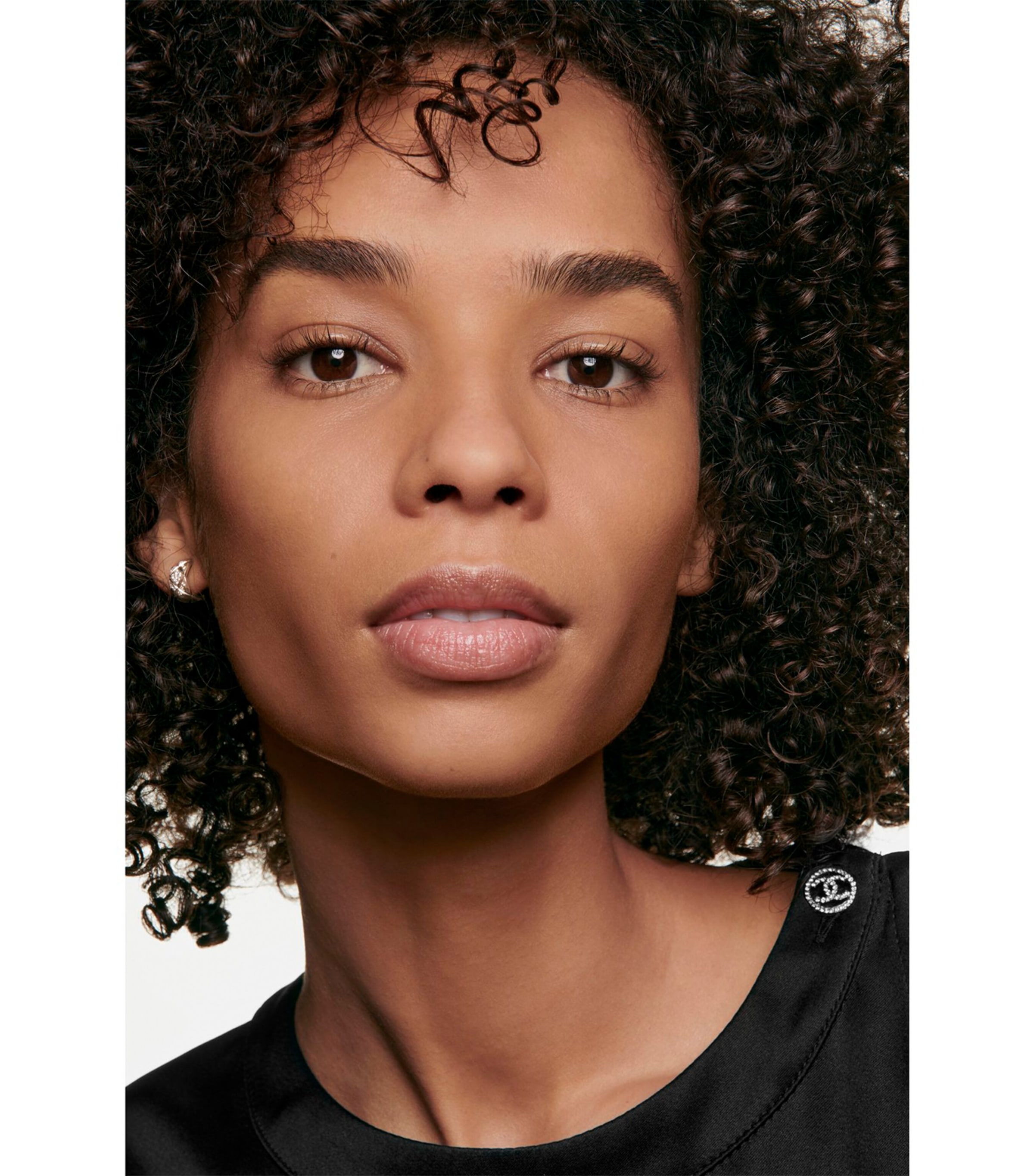 Ultra Le Teint Velvet Blurring Smooth-Effect Foundation