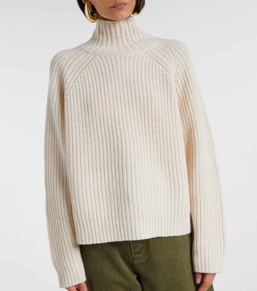 Wool and cashmere sweater