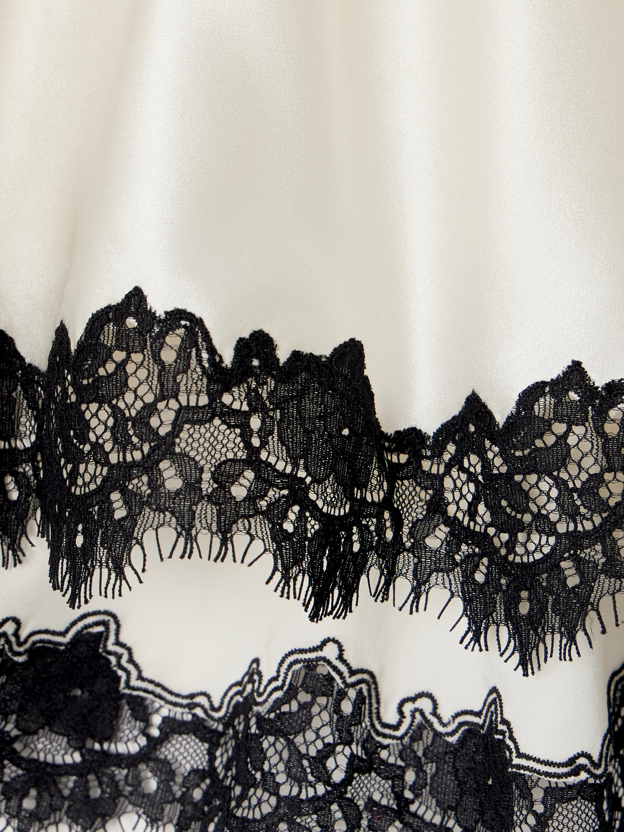 Giuliette Lace-trimmed Floral-print Silk-charmeuse Skirt - White
