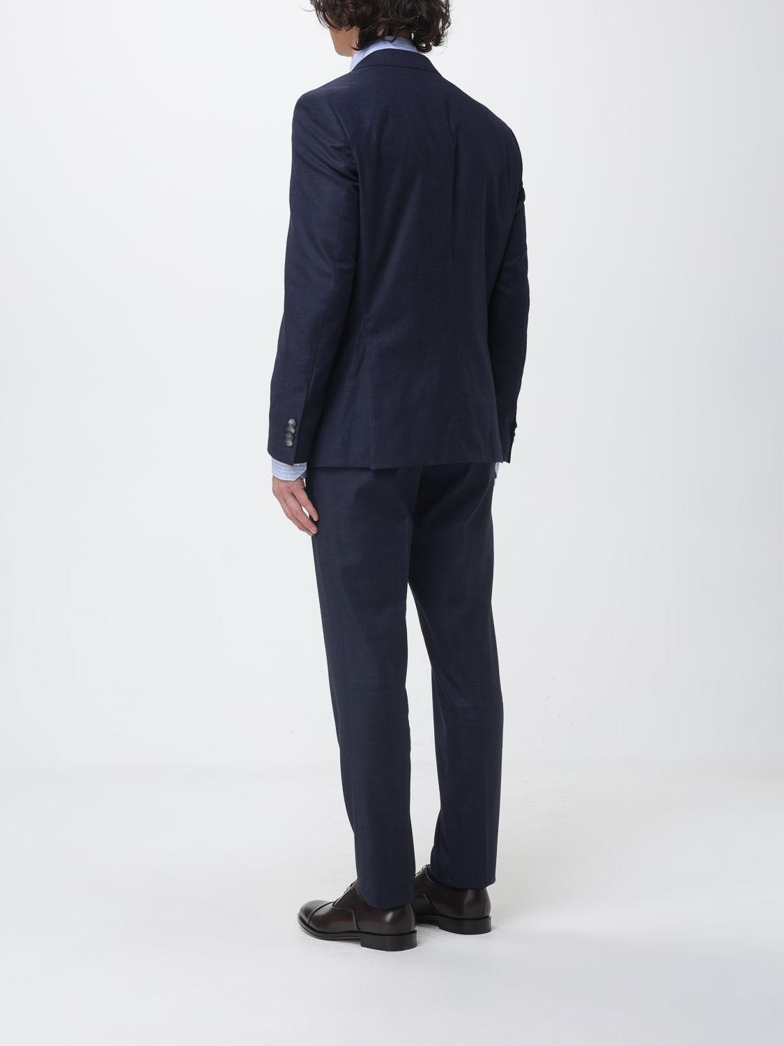 Suit Men color Blue