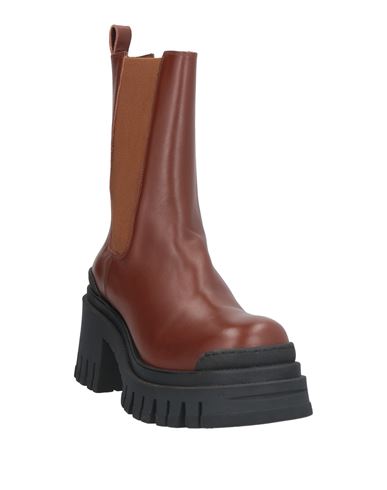 Woman Ankle boots Brown
