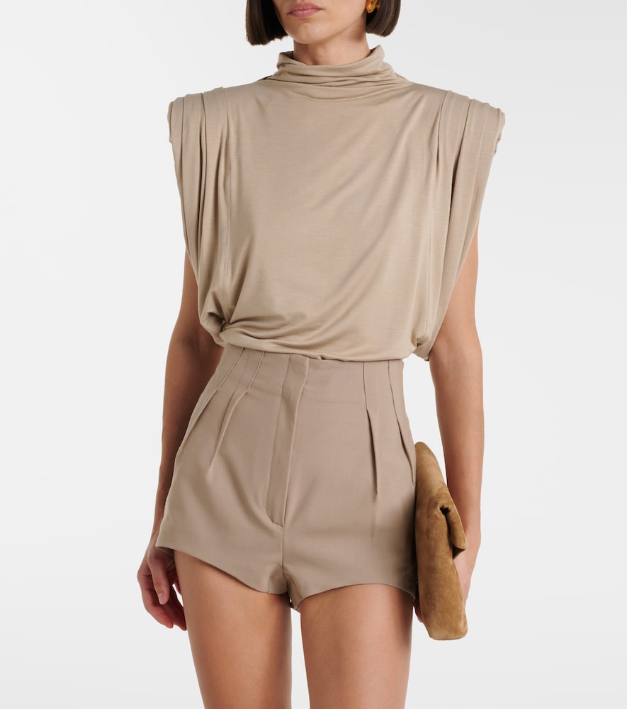 Pleated shorts