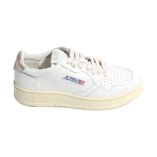 Trainers in leather