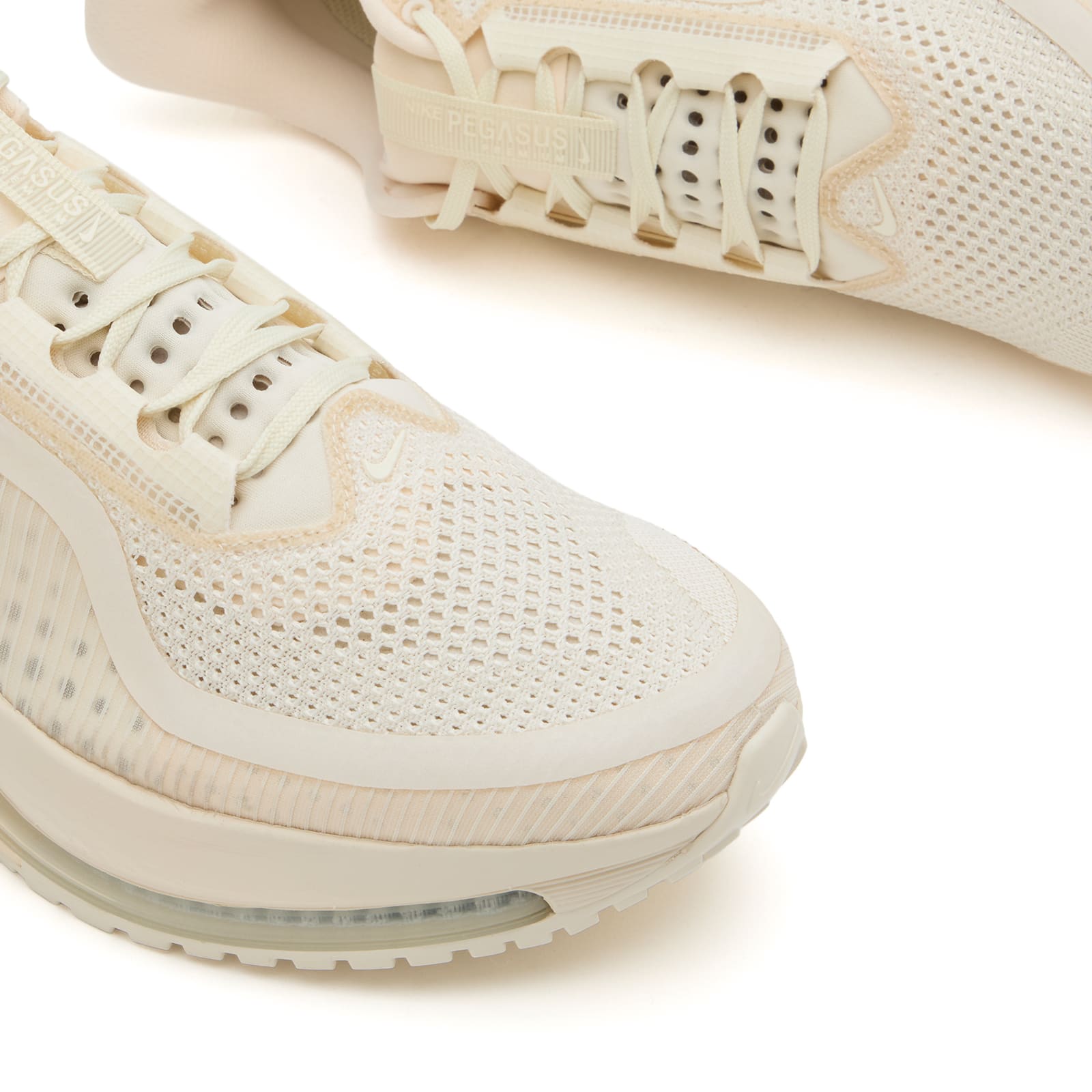 Pegasus Premium Sp Sneaker in Natural/Mushroom/Black
