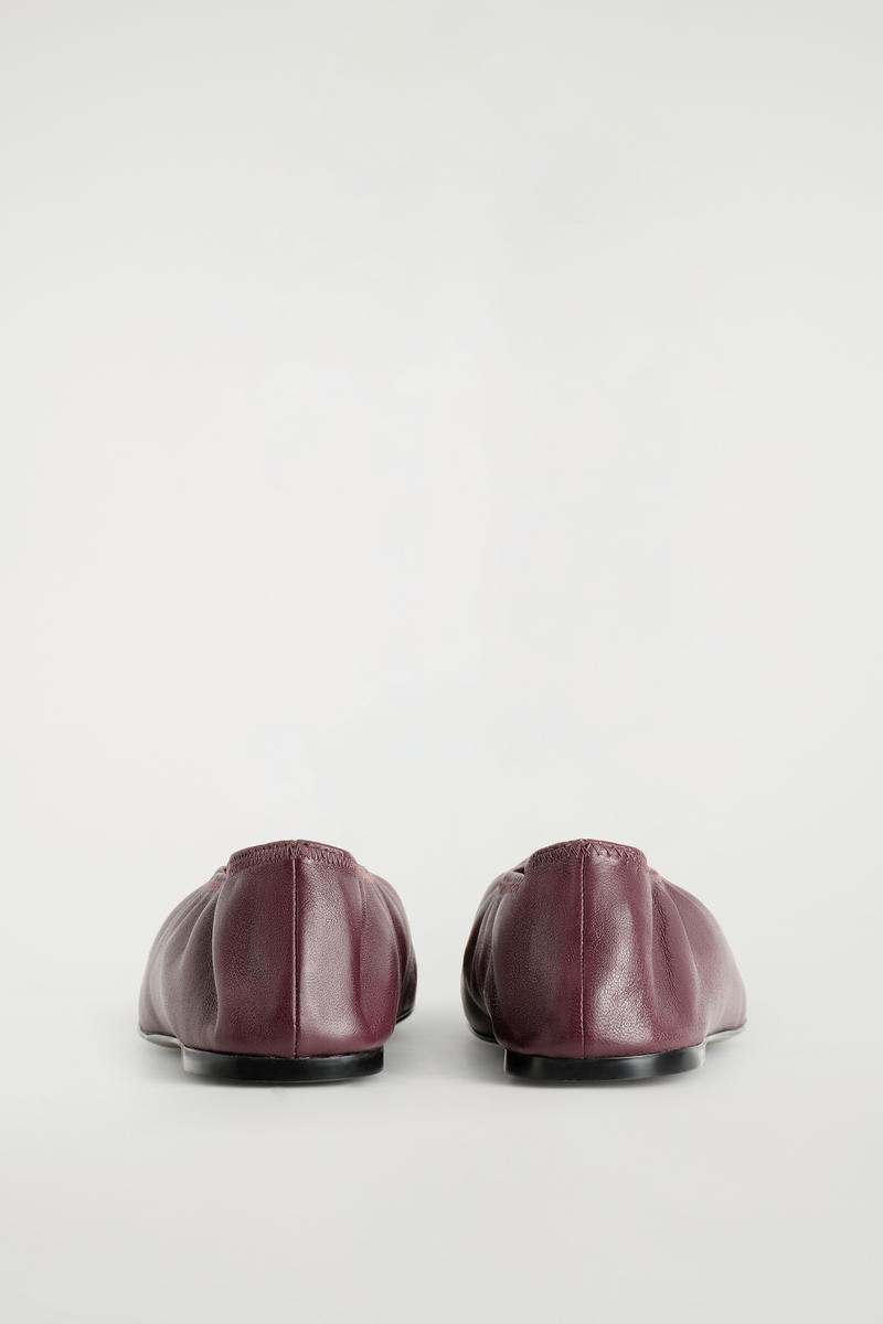 Minimal Leather Ballet Flats
