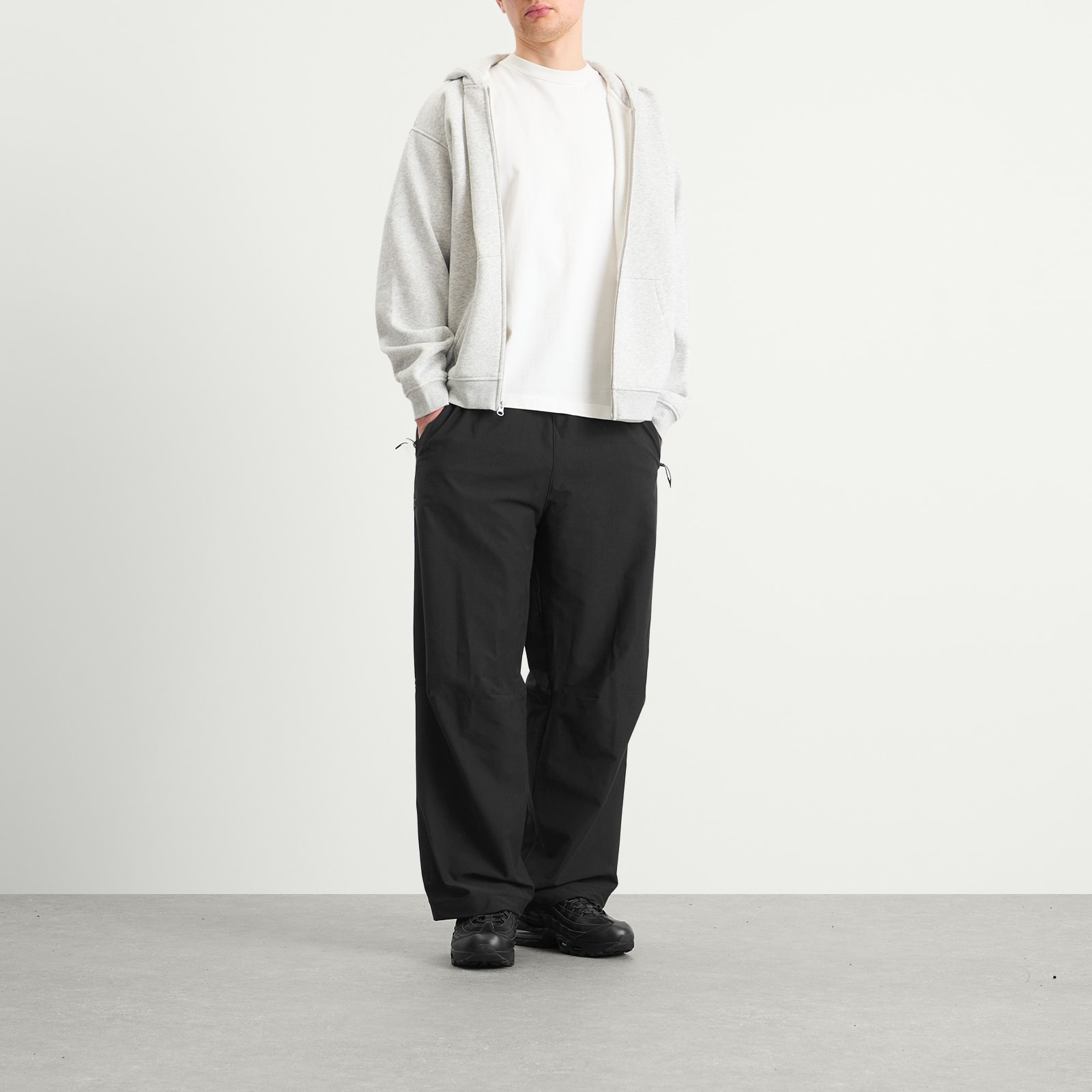 Men's Tech Shori Knit Pant in Black