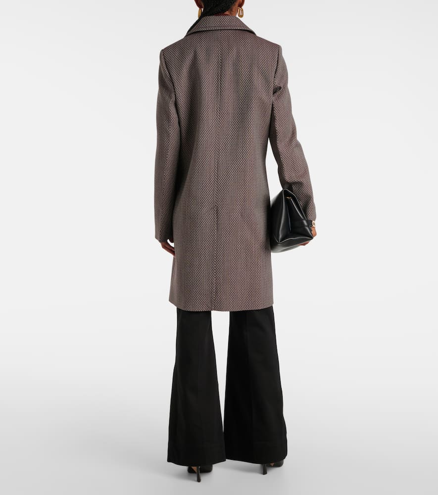 Tailored virgin wool coat