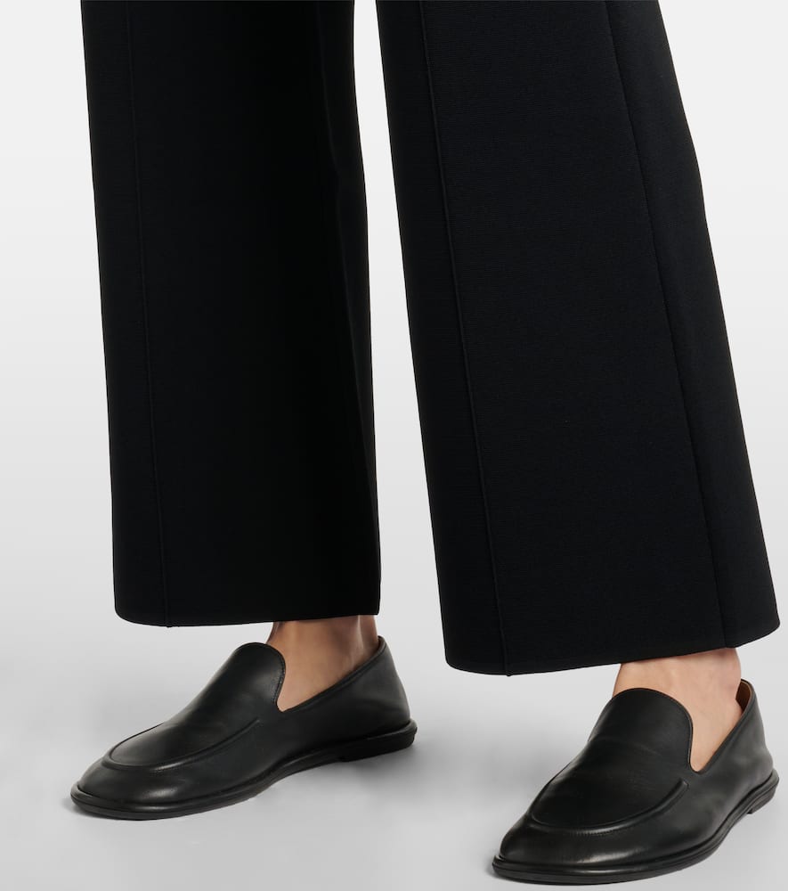 Knitted mid-rise flared pants
