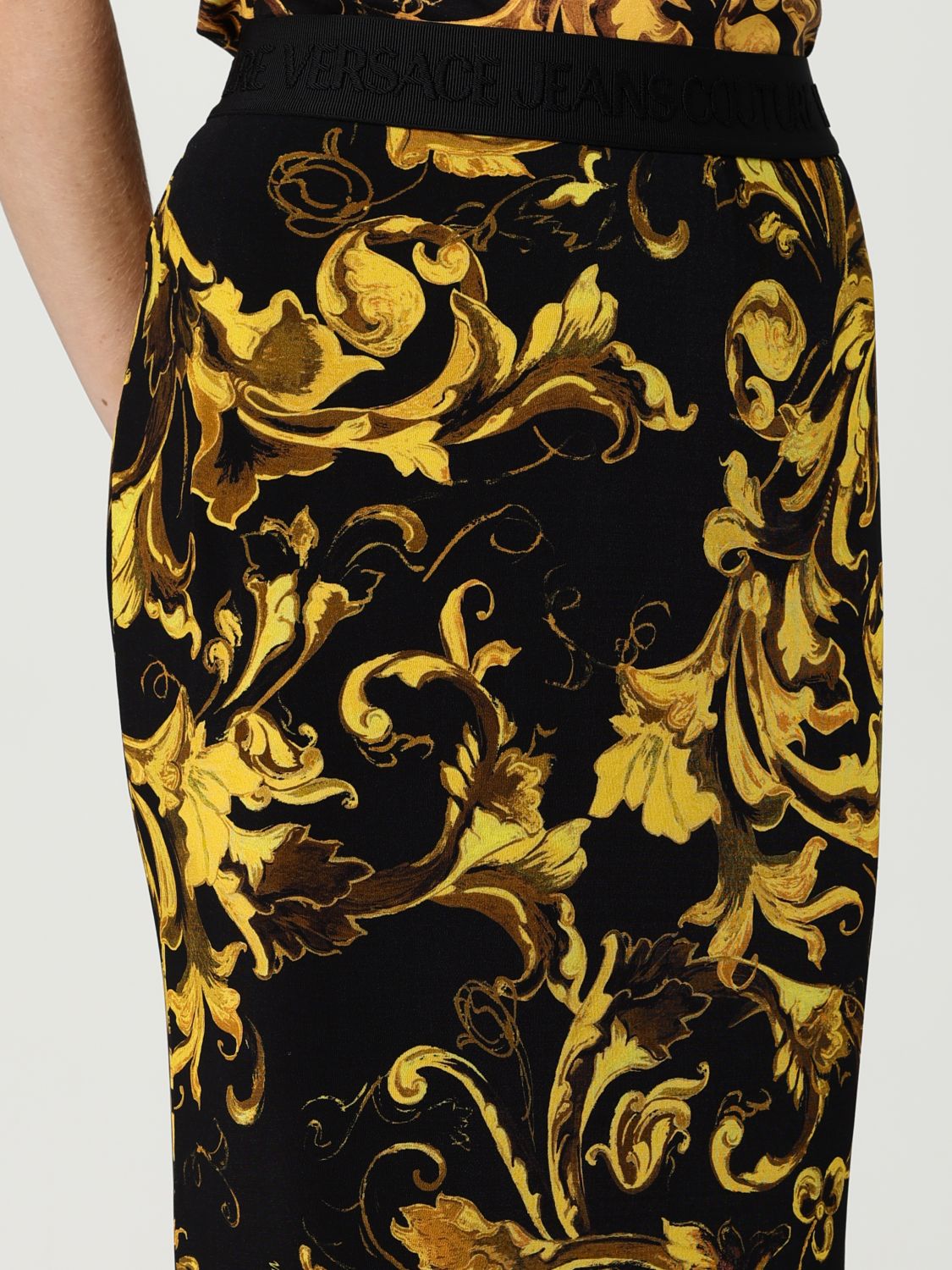 Skirt Woman color Black
