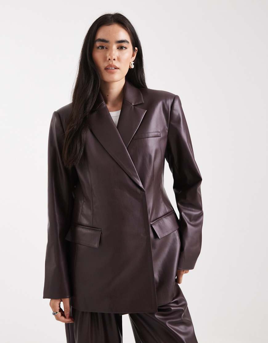 Tailored relaxed leather look blazer in mulberry