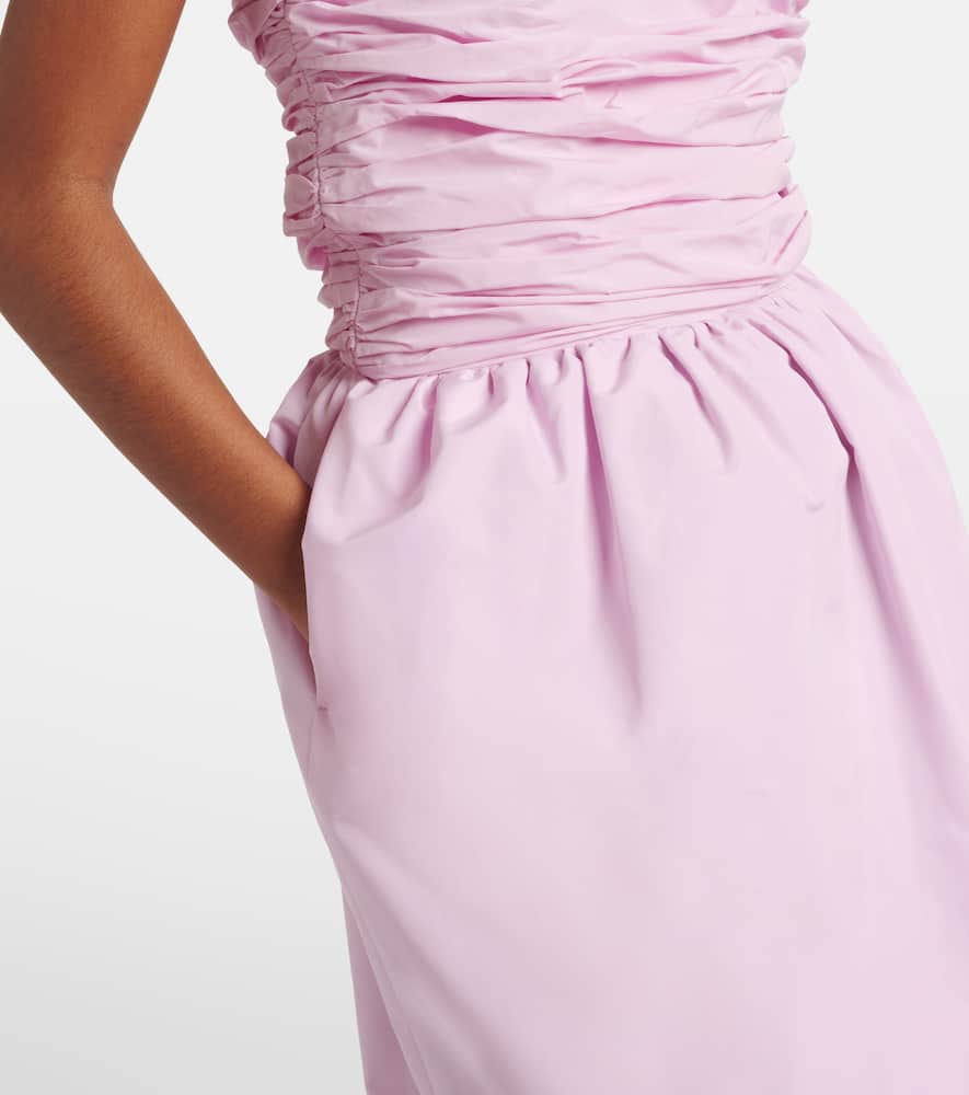 Bow-detail gown