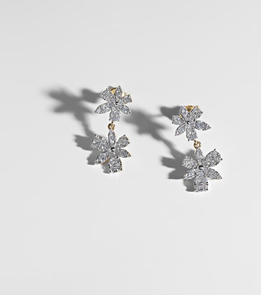 Grand Magnolia 14kt gold drop earrings with diamonds