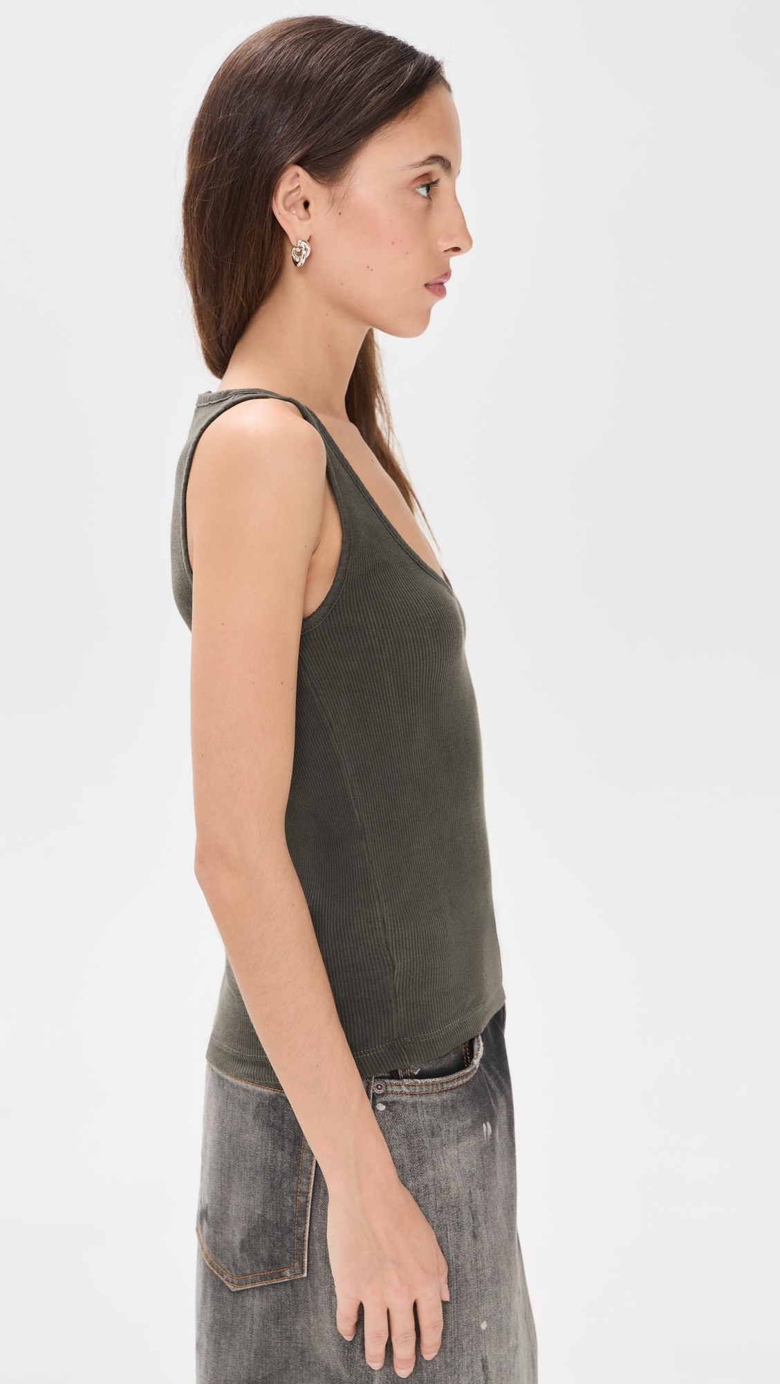 Claire V-Tank Army Green
