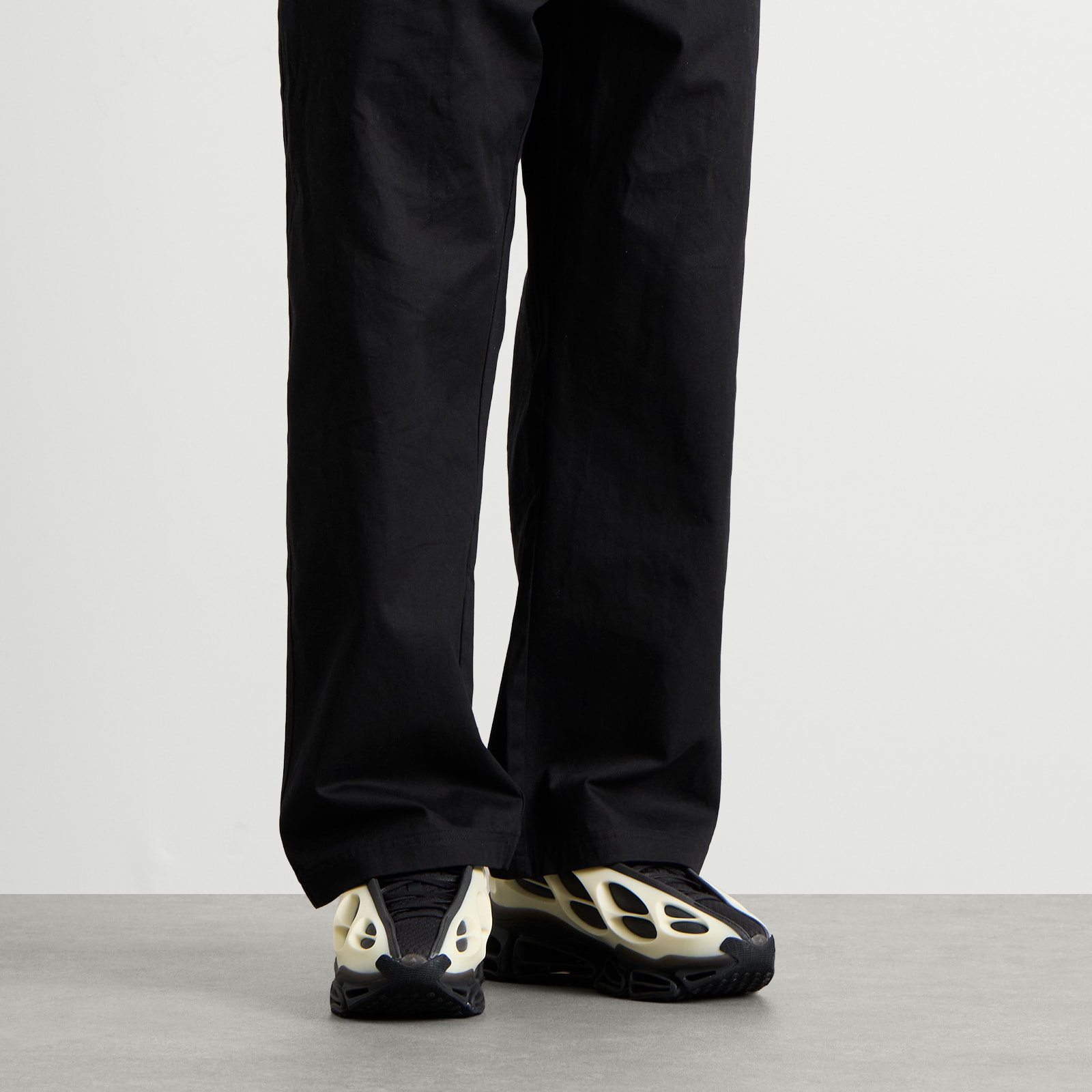 X Willy Chavarria Mega Low Sneaker Core Black/Cream White/Core Black