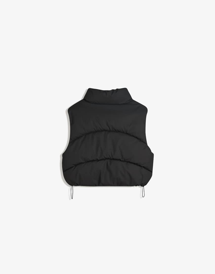 Cropped puffer gilet in black