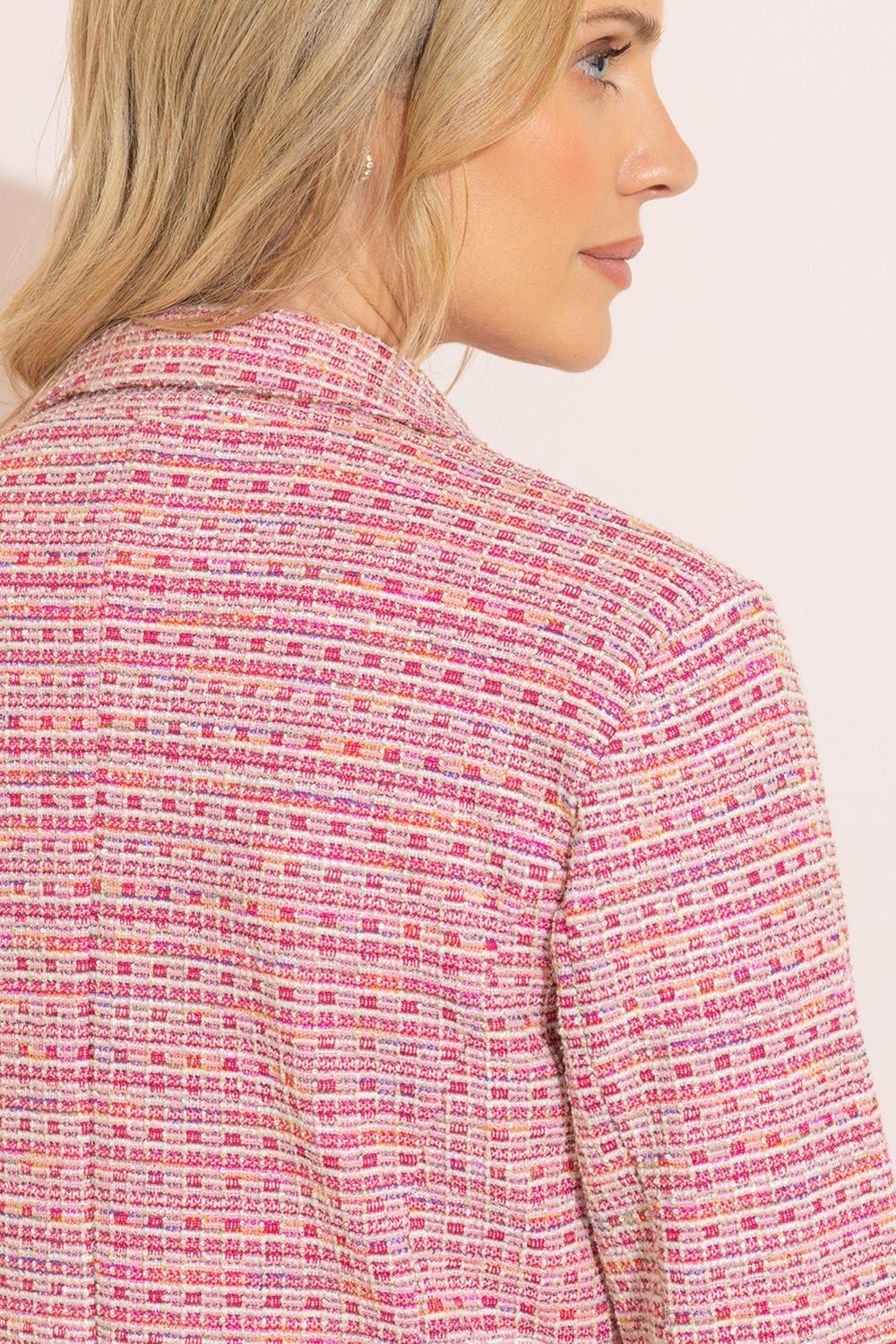 Klass. Boucle Fitted Blazer In Pink