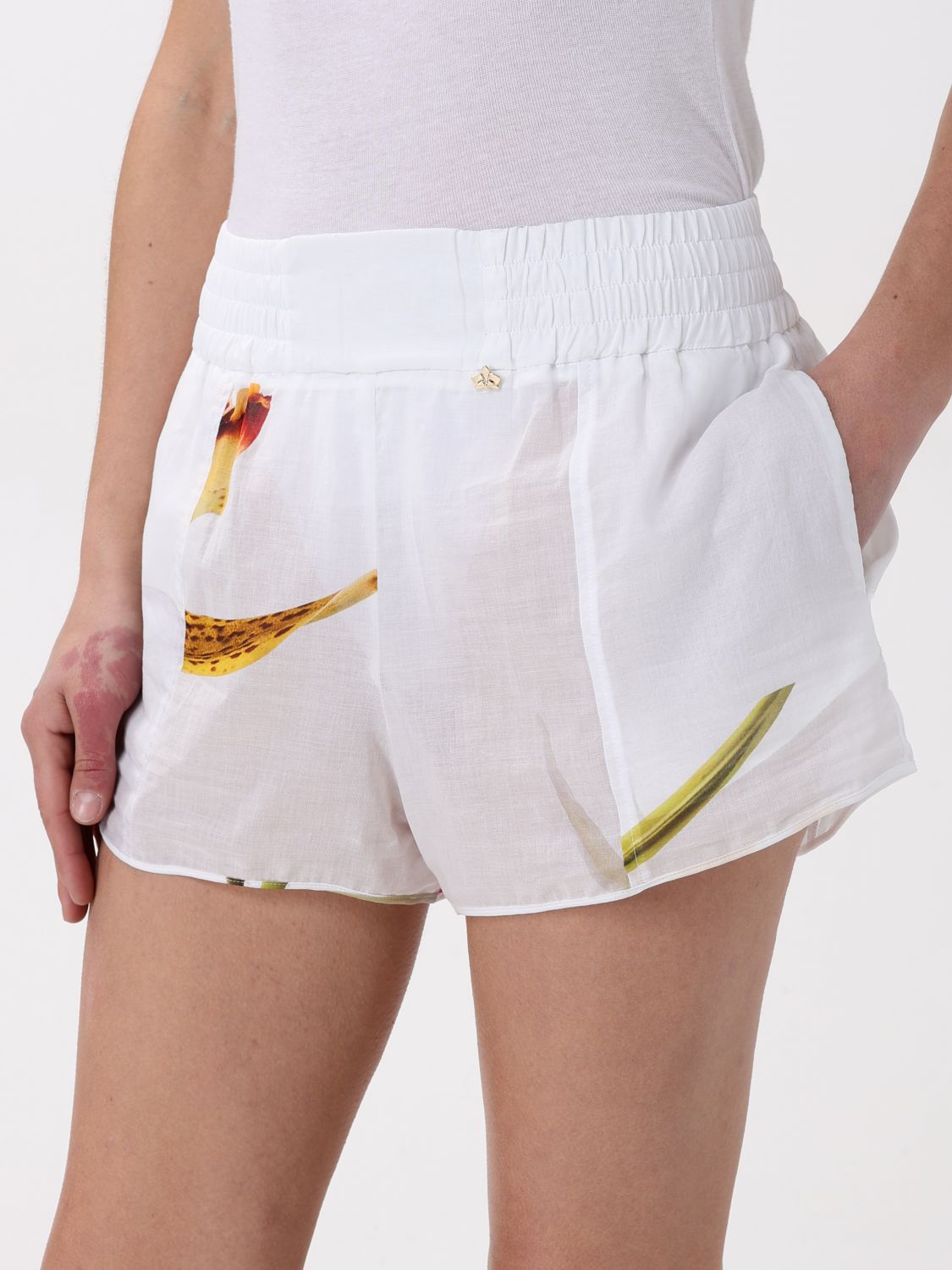 Short Woman color White